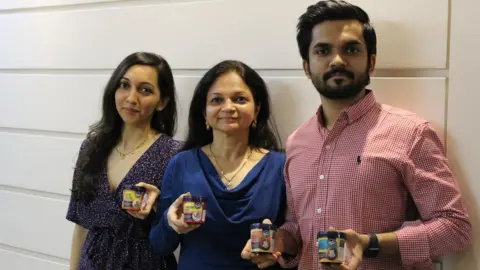 Pashmi Shah (L-R) Pashmi Shah, Jimmy Shah and Jash Shah