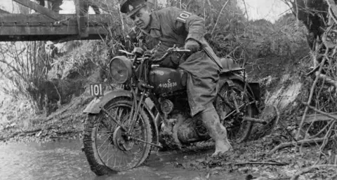 Getty Images 1940 Norton 16H in the military