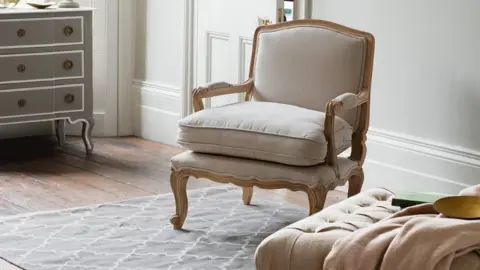 Swoon Swoon's Lille armchair