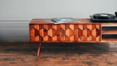 Swoon Swoon sideboard