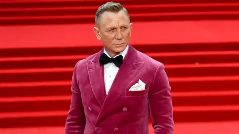 Reuters Daniel Craig poses during the world premiere of the James Bond film "No Time To Die" at the Royal Albert Hall in London, Britain, September 28, 2021