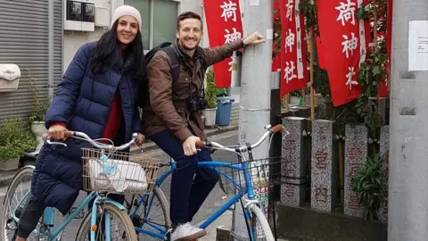 Flash Pack The couple on holiday